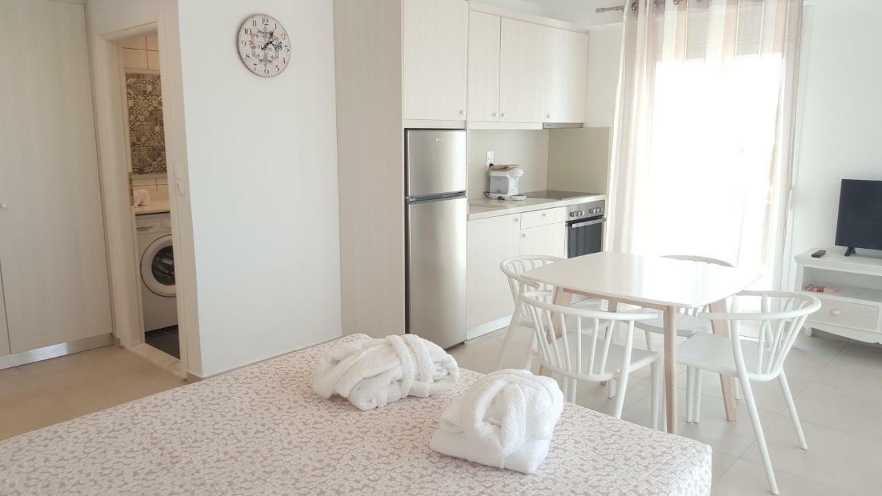Bella Mare Luxury Apartments Kalamaki  Eksteriør bilde